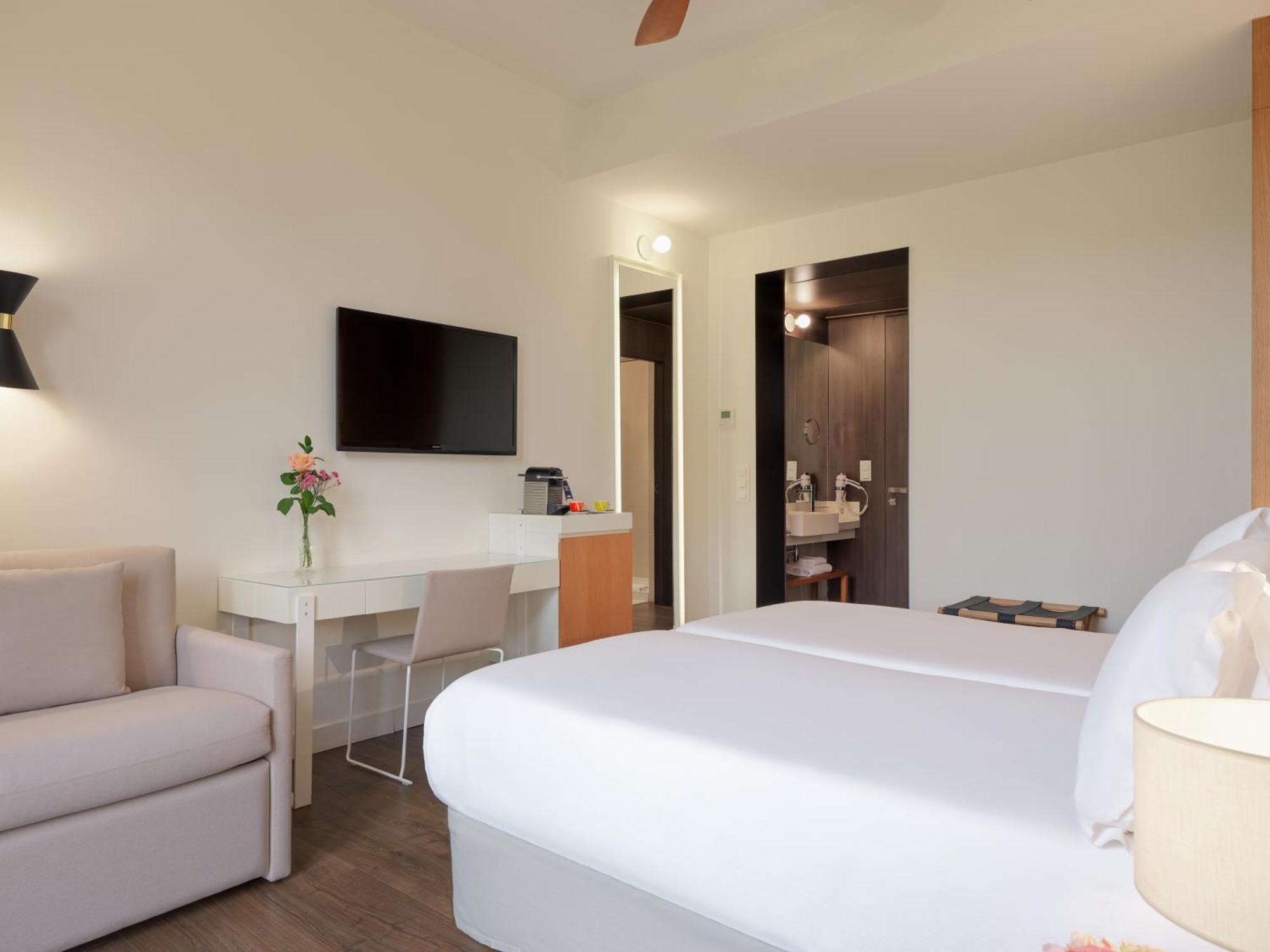 Habitación Triple (2 adultos)